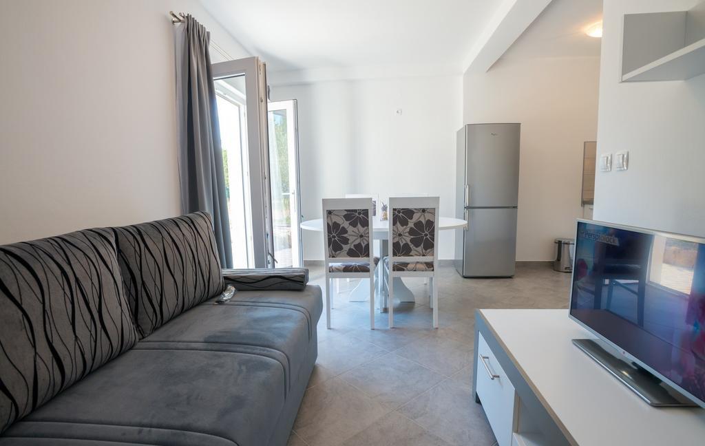 Rujno Apartments Starigrad Paklenica Cameră foto